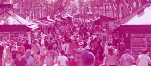 Turistas en la rambla de barcelona uatae